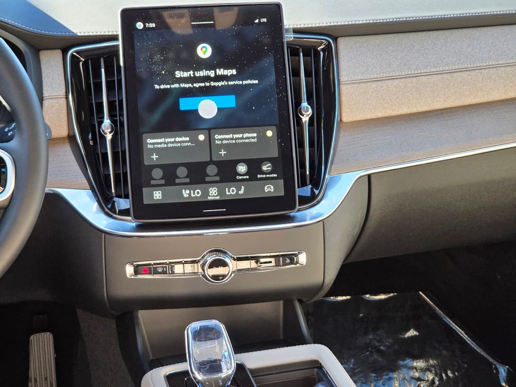 2026 Volvo XC90 Plus - Photo 19