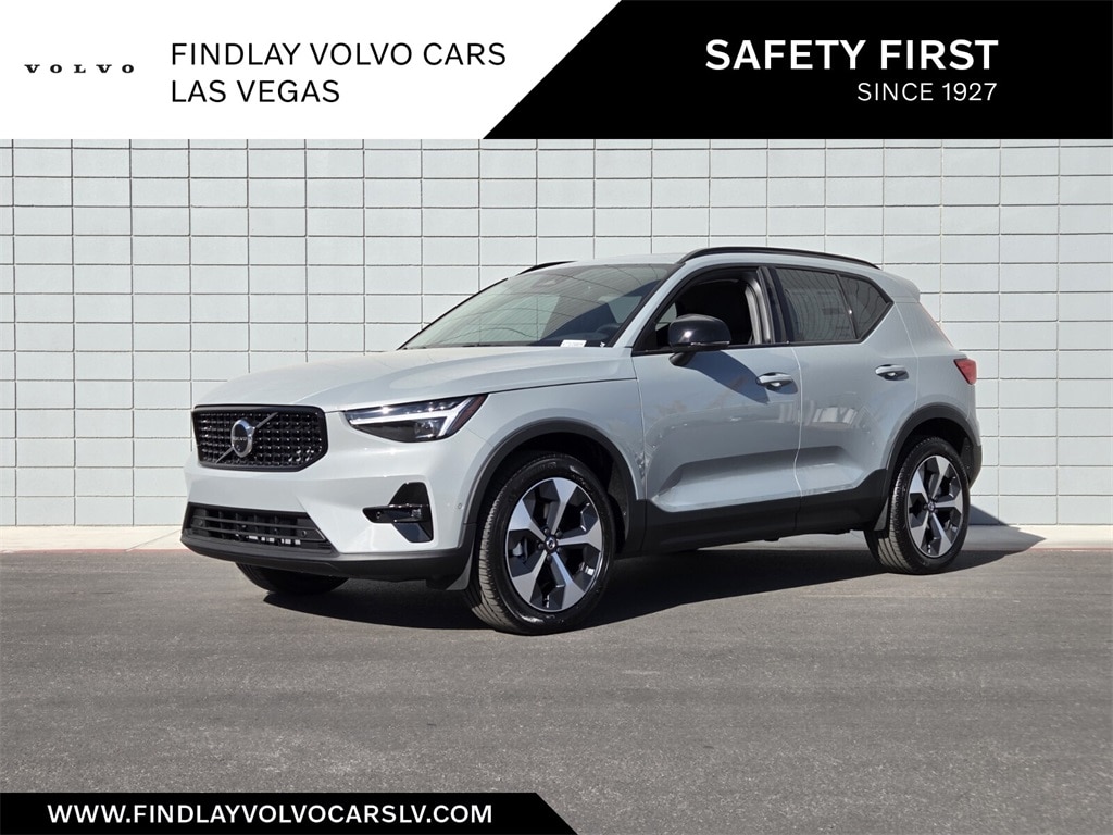 2026 Volvo XC40 SUV 