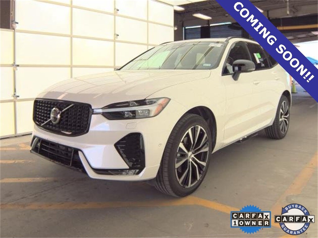 2025 Volvo XC60 B5 Plus photo 4