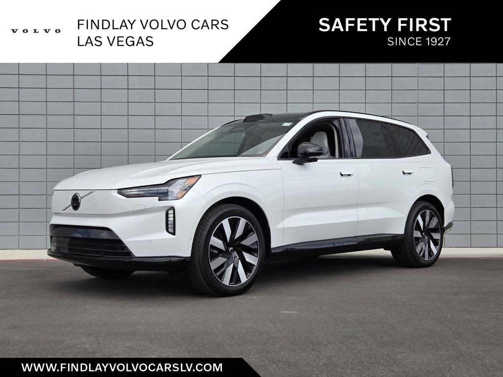 2025 Volvo EX90 Ultra's photo