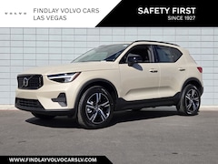 2026 Volvo XC40 B4 Core FWD SUV