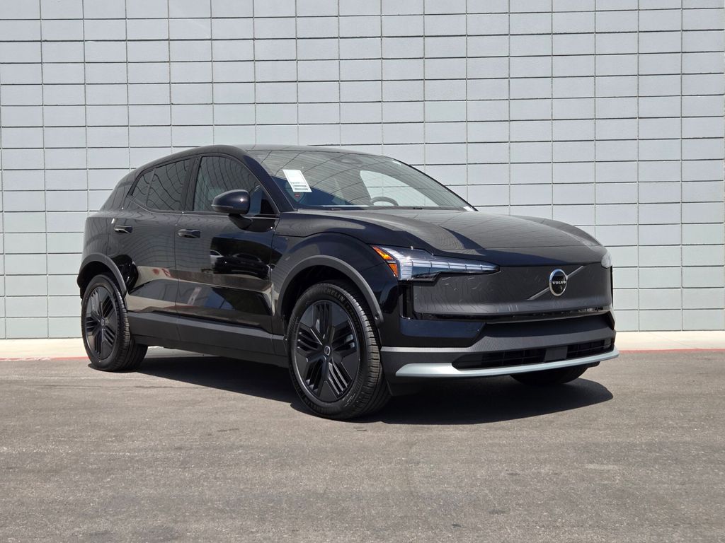 2026 Volvo EX30 Ultra - Photo 5