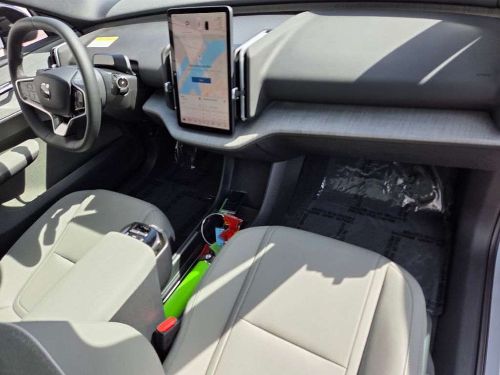 2026 Volvo EX30 Ultra - Photo 20