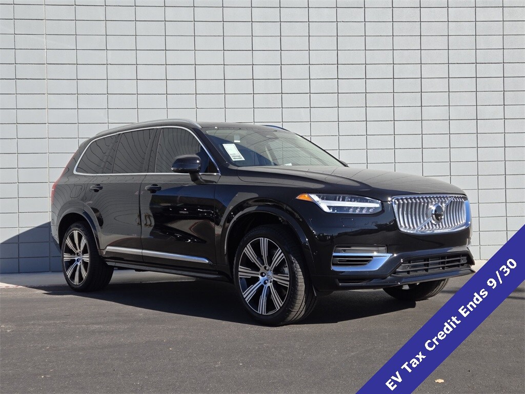 2025 Volvo XC90 T8 Plus photo 3