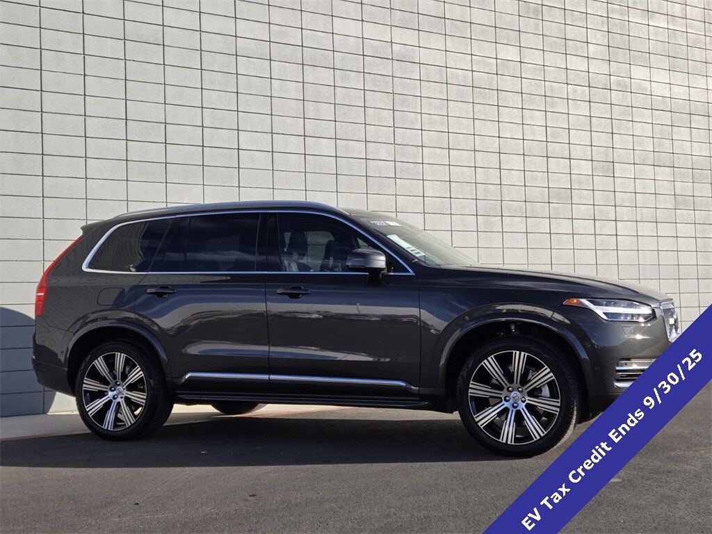 2025 Volvo XC90 T8 photo 4