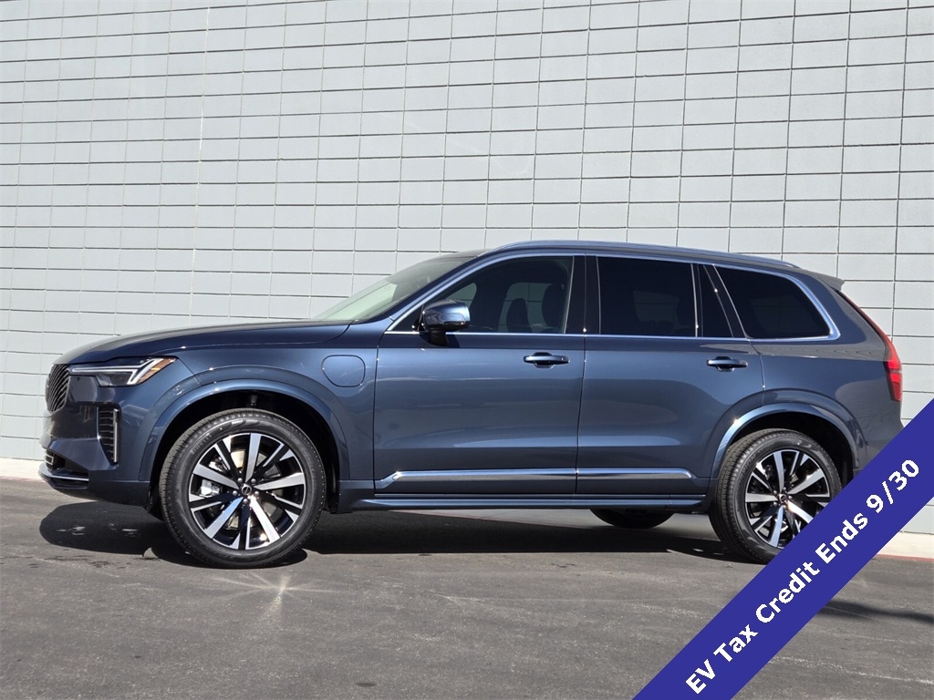 New 2025 Volvo XC90 plug-in hybrid T8 (2025.5) Core 7-Seater SUV