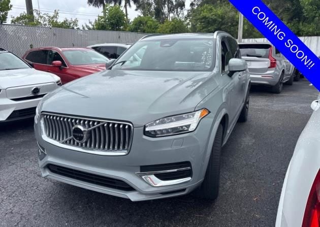 2024 Volvo XC90 plug-in hybrid SUV 