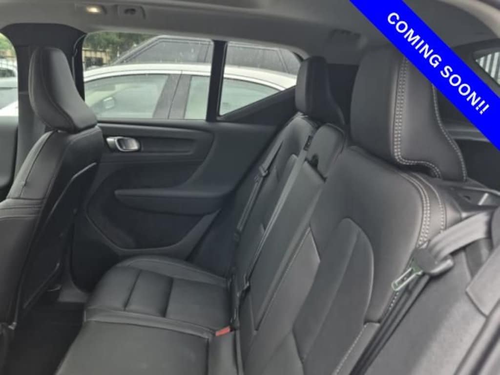 Certified 2025 Volvo XC40 B5 Plus Dark Theme SUV