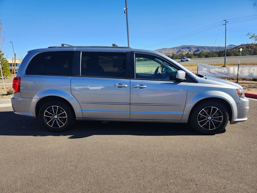Used 2017 Dodge Grand Caravan GT Van