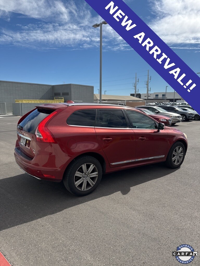 2016 Volvo XC60 T6 Drive-E photo 3