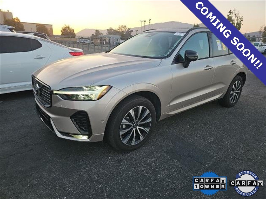2025 Volvo XC60 B5 Plus photo 3