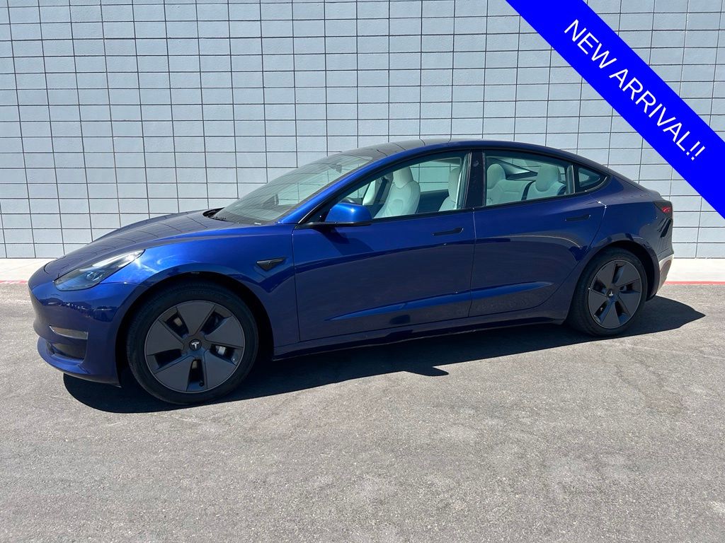 2023 Tesla Model 3 -'s photo
