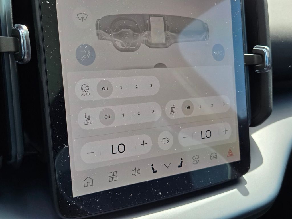 2026 Volvo EX30 Ultra - Photo 28