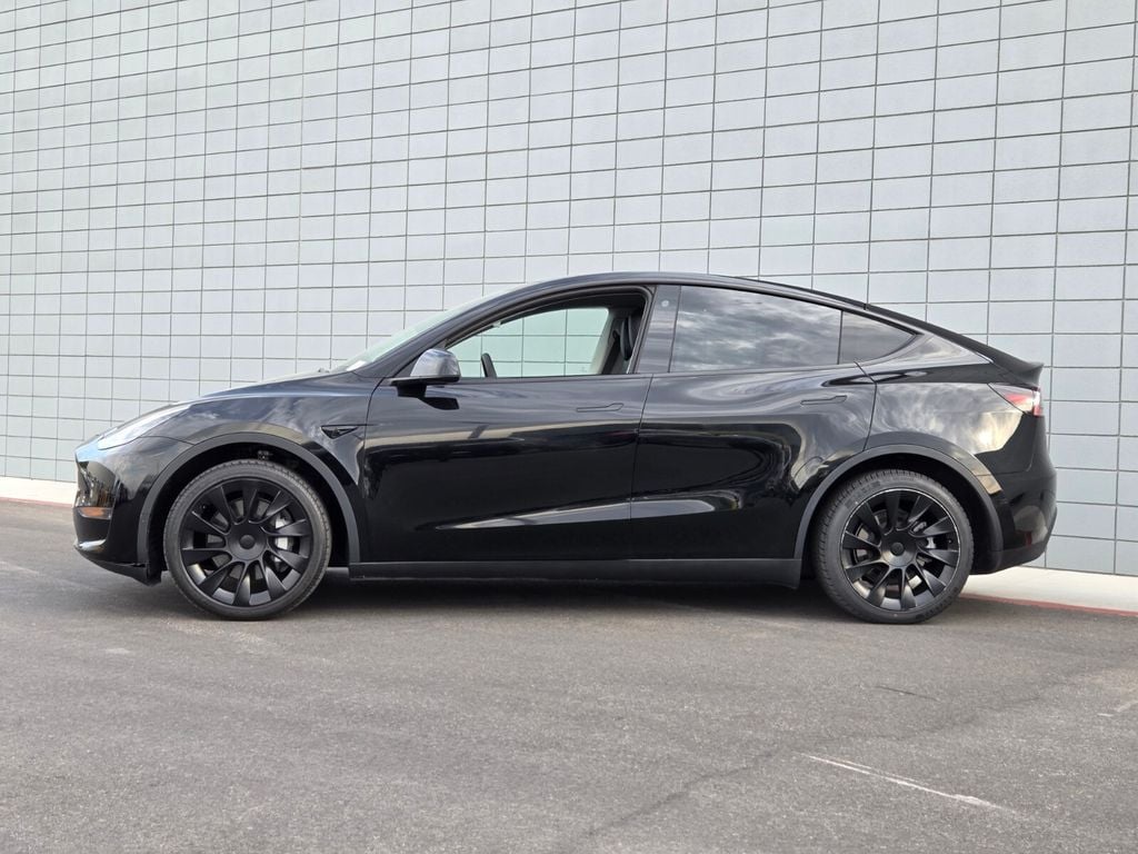 Used 2023 Tesla Model Y Long Range with VIN 7SAYGDEE7PA117256 for sale in Las Vegas, NV