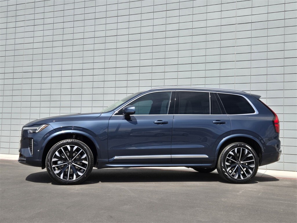 2025 Volvo XC90 Plus photo 2
