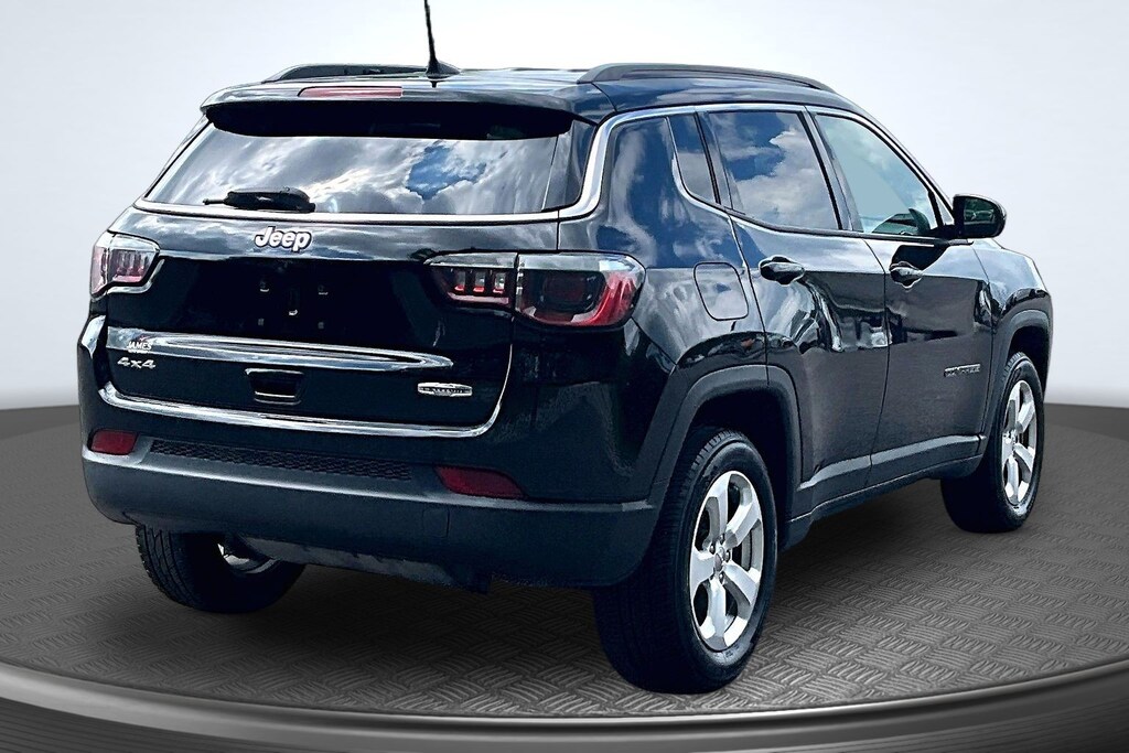 Used 2019 Jeep Compass Latitude 4x4 SUV