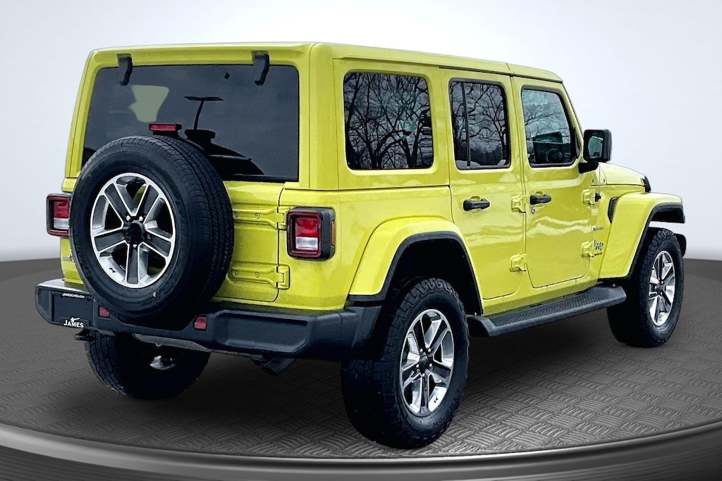 Used 2023 Jeep Wrangler 4-DOOR SAHARA 4X4 SUV