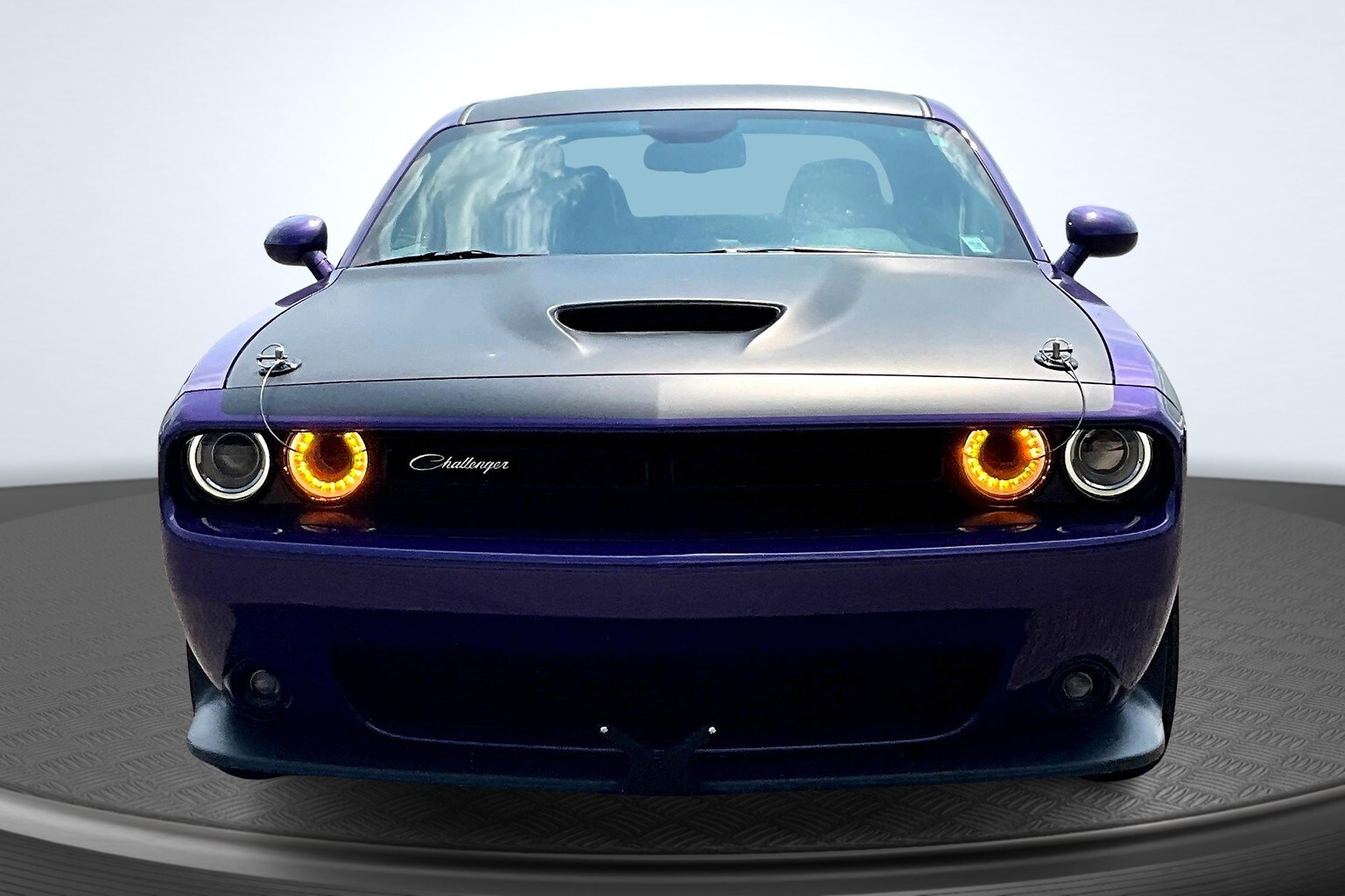 2023 Dodge Challenger R/T photo 3