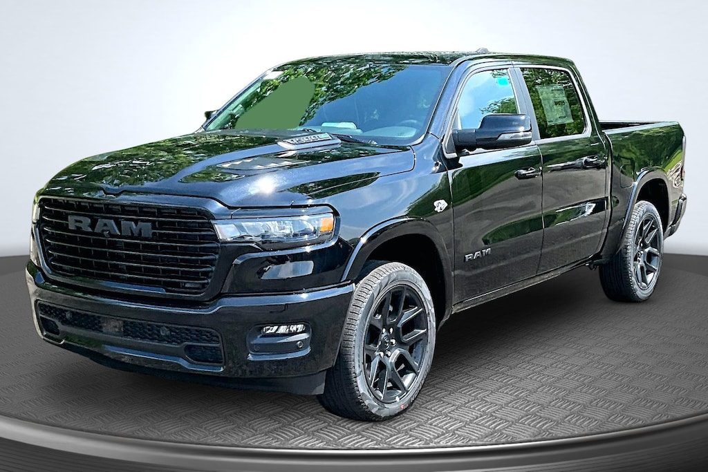 New 2026 Ram 1500 LARAMIE CREW CAB 4X4 5'7 BOX Pickup