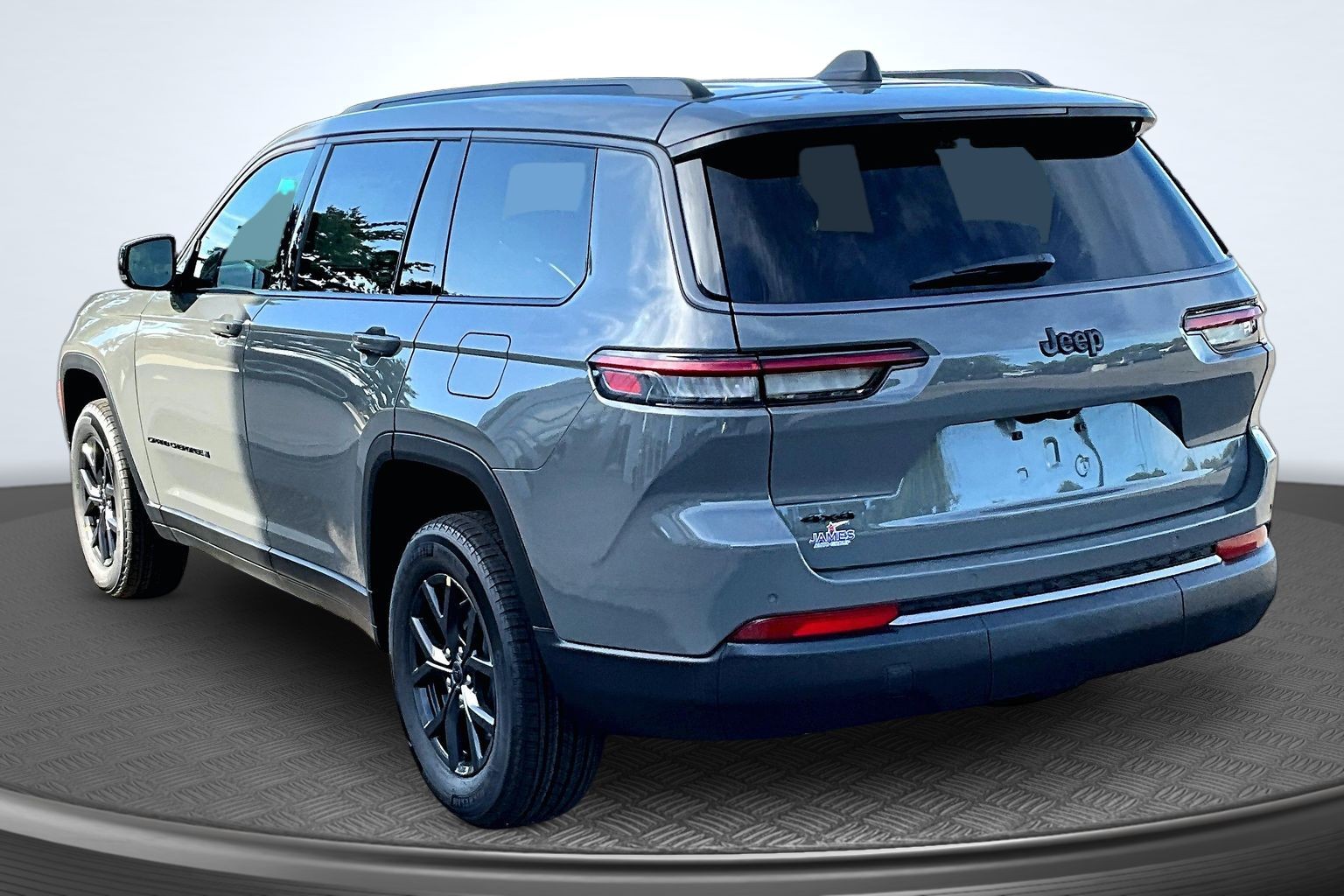 New 2027 Jeep Grand Cherokee L 3 Row LAREDO 4X4 Sport Utility