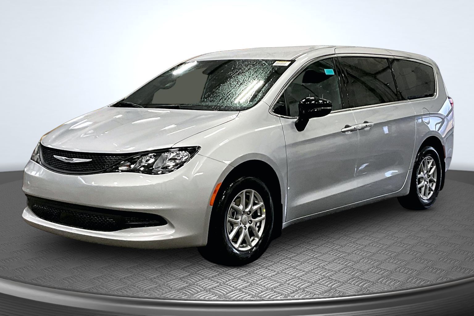 2026 Chrysler Voyager LX's photo