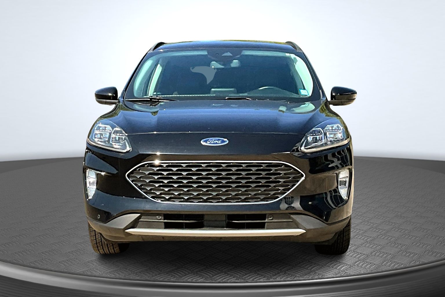 2021 Ford Escape Titanium Hybrid photo 3