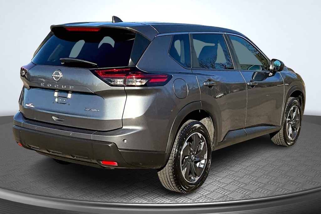 Used 2024 Nissan Rogue SV SUV
