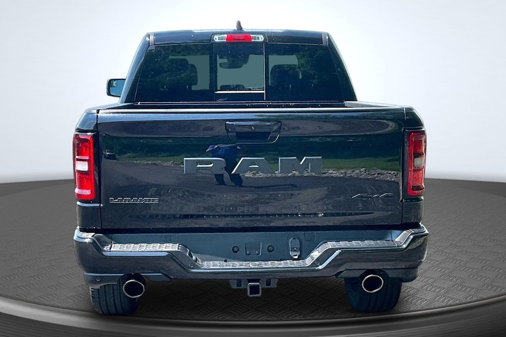 New 2026 Ram 1500 LARAMIE CREW CAB 4X4 5'7 BOX Pickup