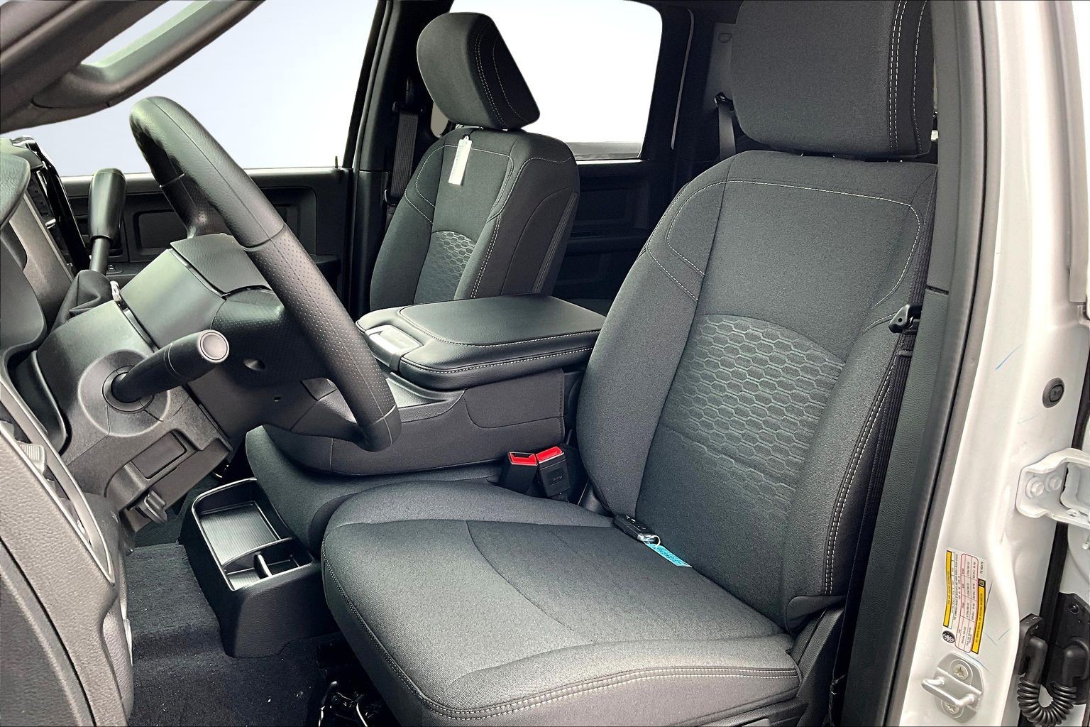 2026 RAM 2500 Tradesman - Photo 9