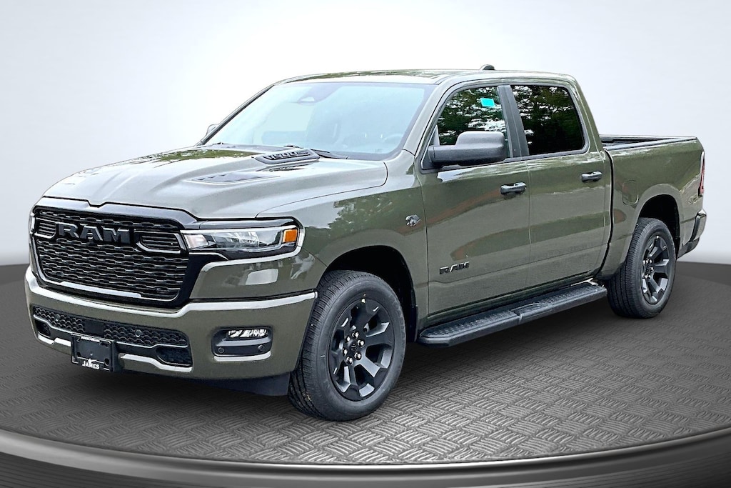 New 2027 Ram 1500 EXPRESS CREW CAB 4X4 5'7 BOX Pickup