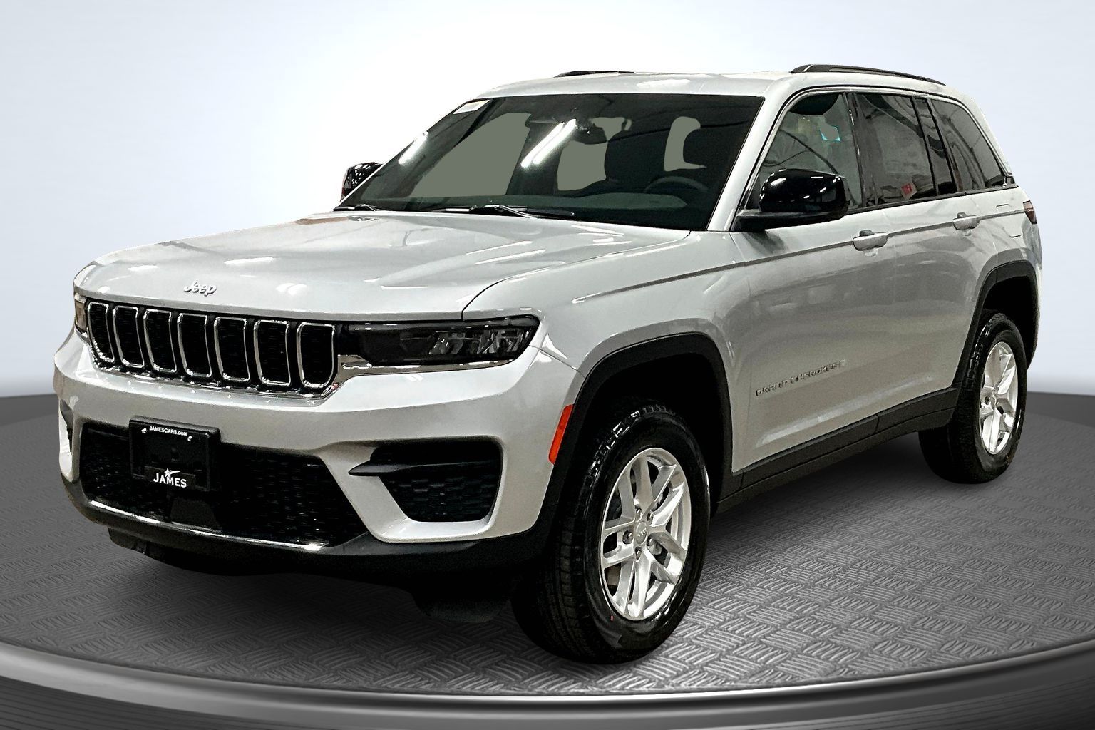 2025 Jeep Grand Cherokee Laredo's photo