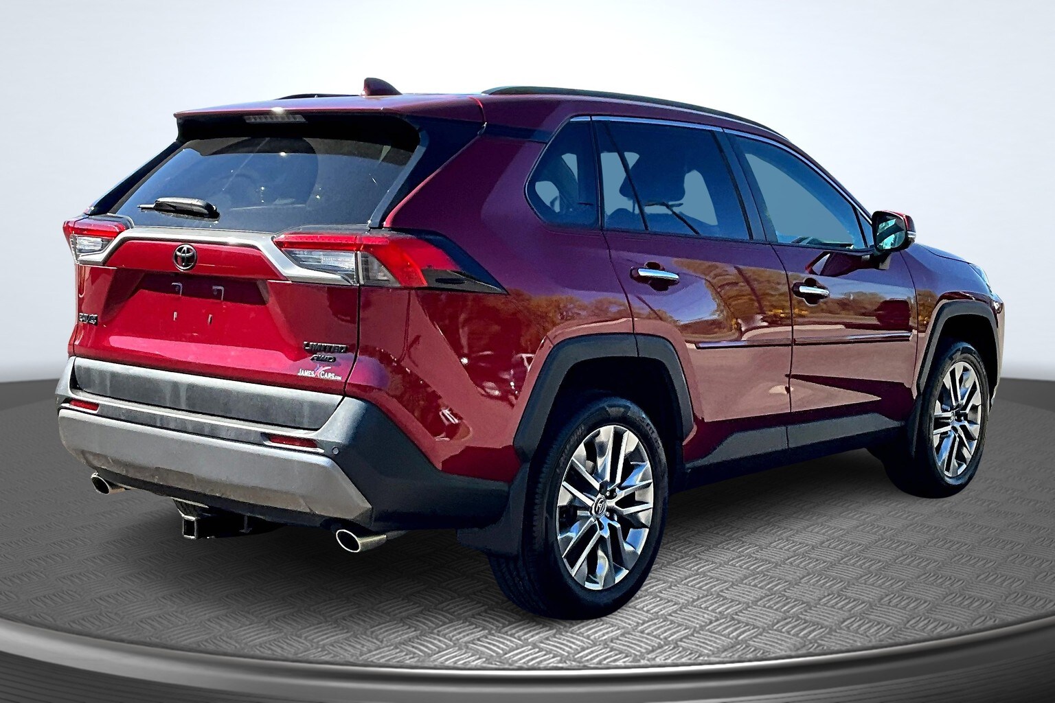 2020 Toyota RAV4 Limited photo 2