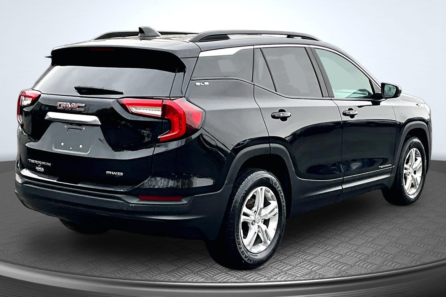Used 2022 GMC Terrain SLE SUV