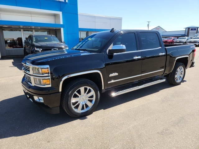 Used 2015 Chevrolet Silverado 1500 High Country with VIN 3GCUKTEC8FG366244 for sale in Crookston, Minnesota