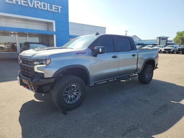 Used 2024 Chevrolet Silverado 1500 ZR2 with VIN 3GCUDHEL6RG362740 for sale in Crookston, Minnesota