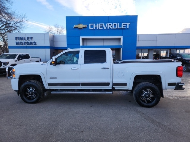Used 2016 Chevrolet Silverado 2500HD High Country with VIN 1GC1KXE89GF126743 for sale in Crookston, Minnesota
