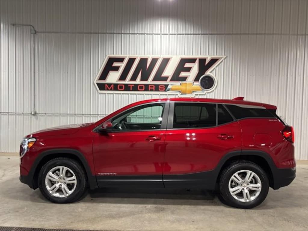 Used 2024 GMC Terrain SLE SUV