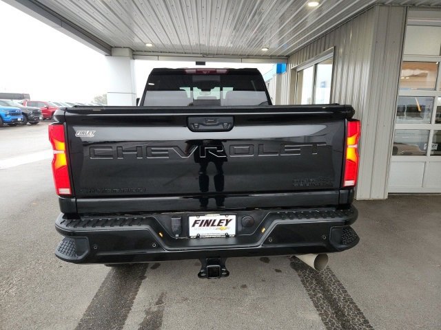 2024 Chevrolet Silverado 2500HD High Country photo 3