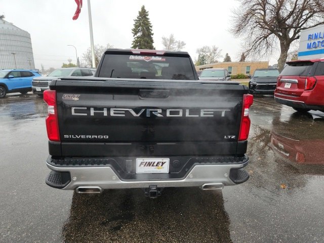 2022 Chevrolet Silverado 1500 LTZ photo 4
