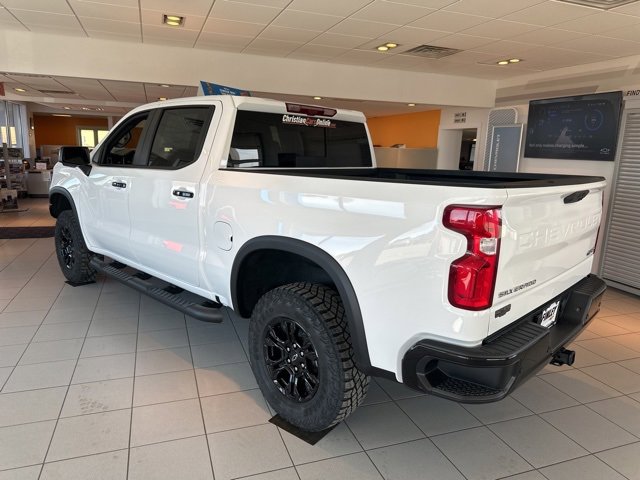 2025 Chevrolet Silverado 1500 ZR2 photo 3