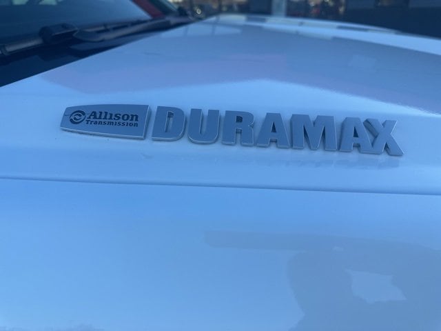 2023 Chevrolet Silverado 5500HD Work Truck photo 4