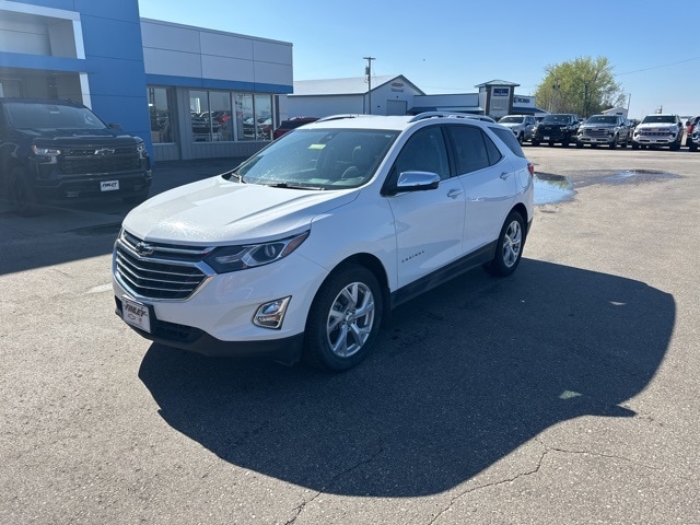 Used 2019 Chevrolet Equinox Premier with VIN 3GNAXXEV8KS667432 for sale in Finley, ND