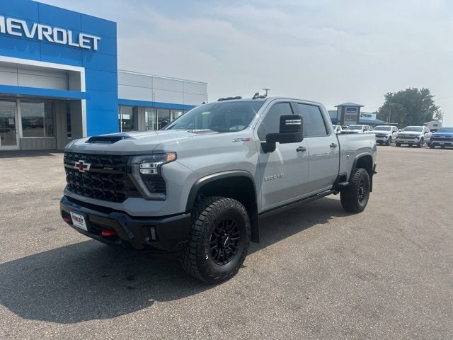 Used 2024 Chevrolet Silverado 2500HD ZR2 with VIN 1GC4YYEY2RF282577 for sale in Crookston, Minnesota