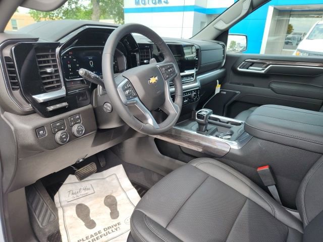 2026 Chevrolet Silverado 1500 LTZ - Photo 18