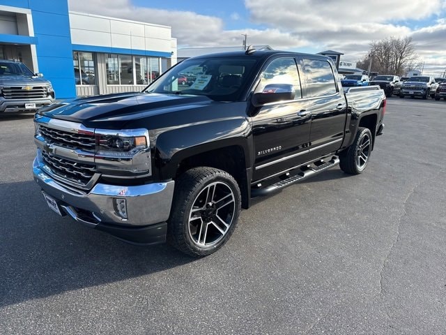 Used 2018 Chevrolet Silverado 1500 LTZ with VIN 3GCUKSEJ2JG459553 for sale in Crookston, Minnesota