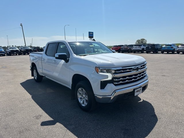 2023 Chevrolet Silverado 1500 LT photo 4