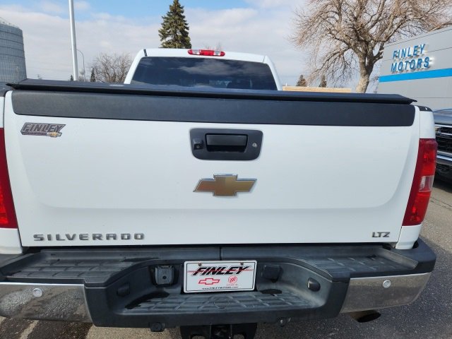 2011 Chevrolet Silverado 2500HD LTZ photo 4