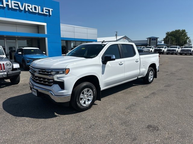 2023 Chevrolet Silverado 1500 LT photo 2