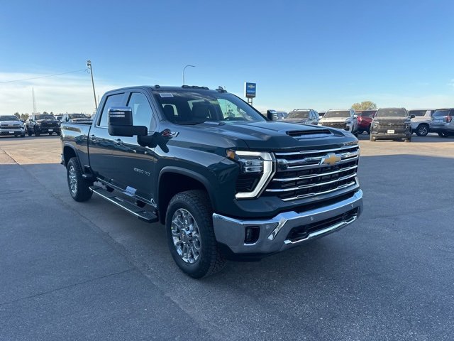 2025 Chevrolet Silverado 2500HD LTZ photo 4