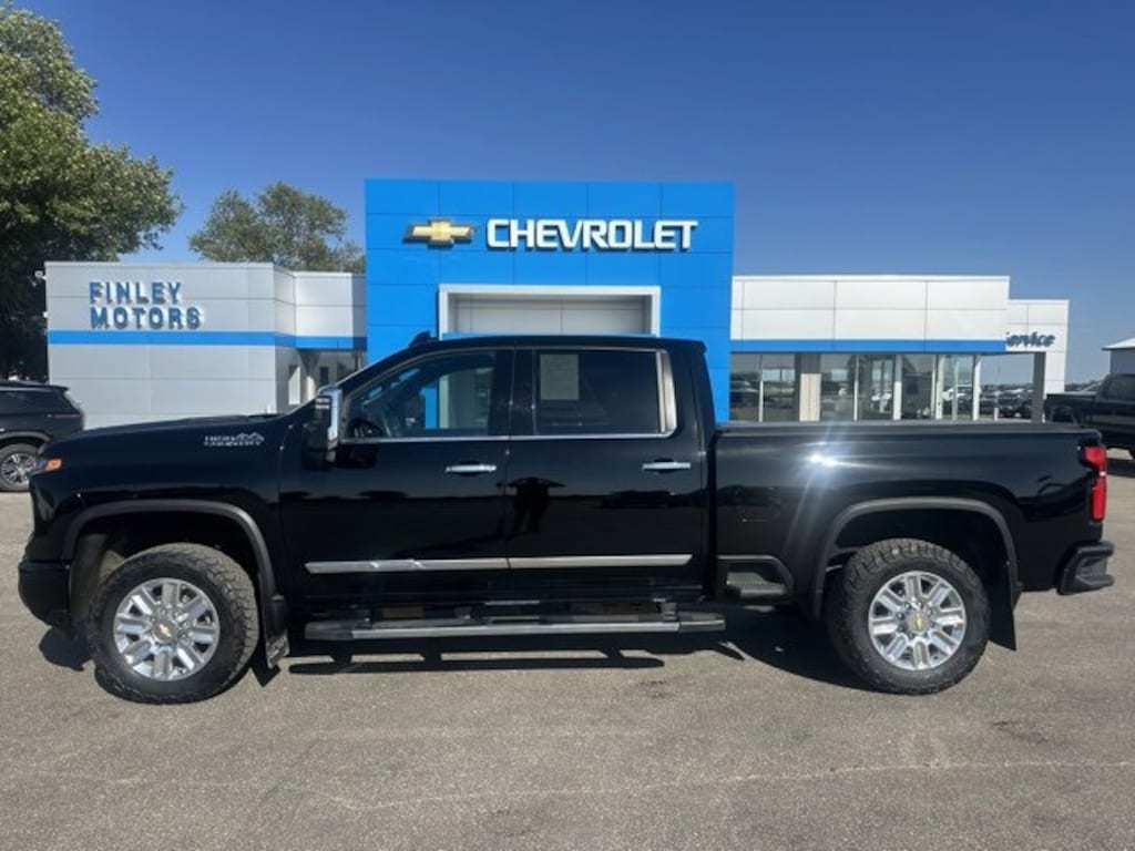 Used 2025 Chevrolet Silverado 2500 HD High Country Truck Crew Cab